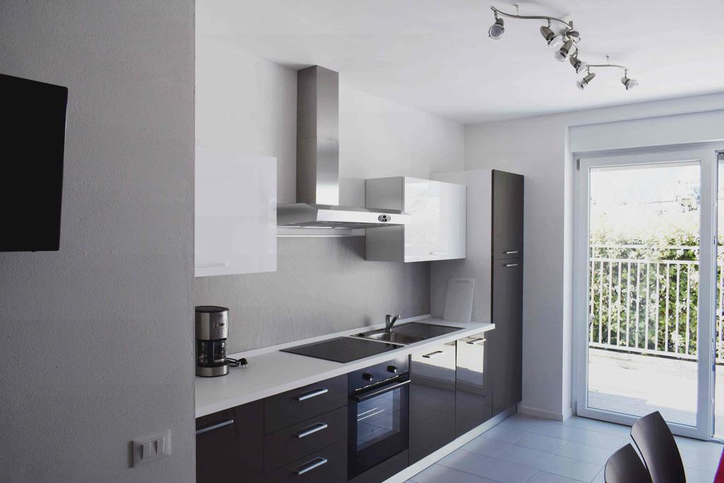 Residence Ambra Riva del Garda Exterior foto